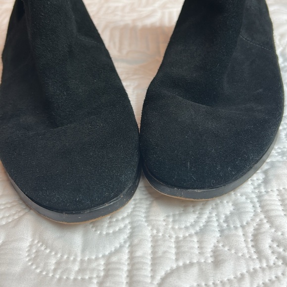 Michael Michael Kors Black suede bootie boots with buckle 8 M EUC Leather - Picture 5 of 16